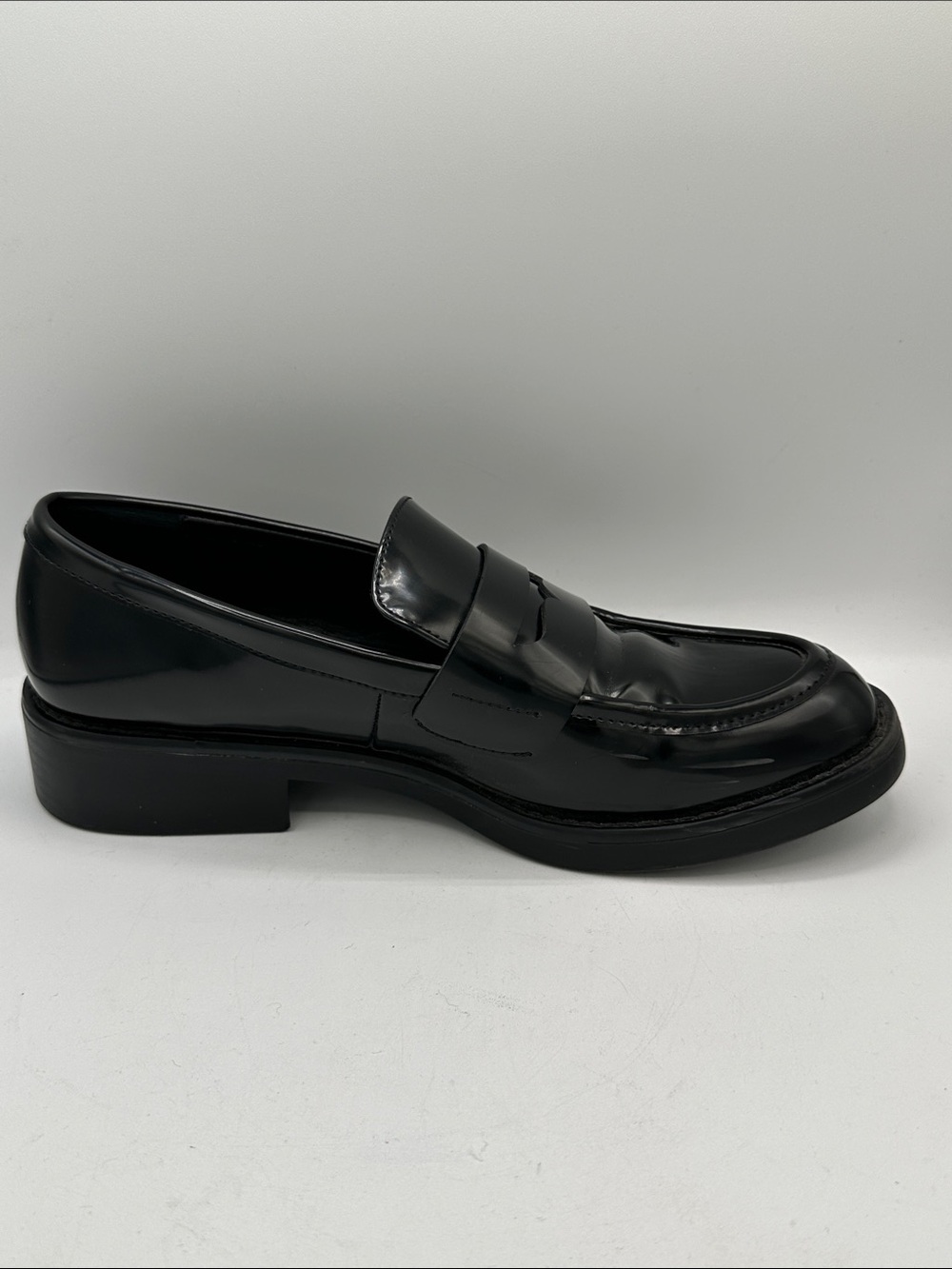Madden Girl black Cecilly penny loafers, size 7M - Picture 2 of 9